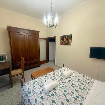 Bellissimo Terratetto Con Giardino E Posto Auto By Florence Sweet Homes Apartment